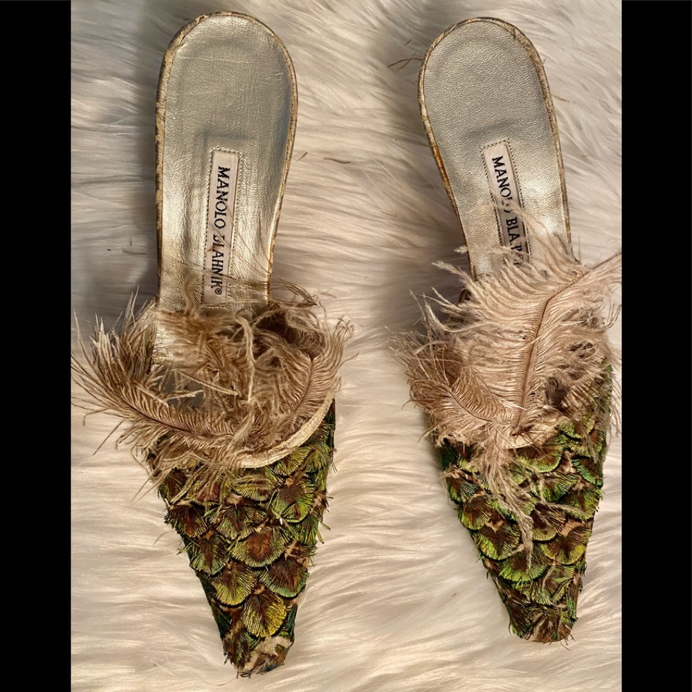 Manolo Blahnik Open back feathered shoes